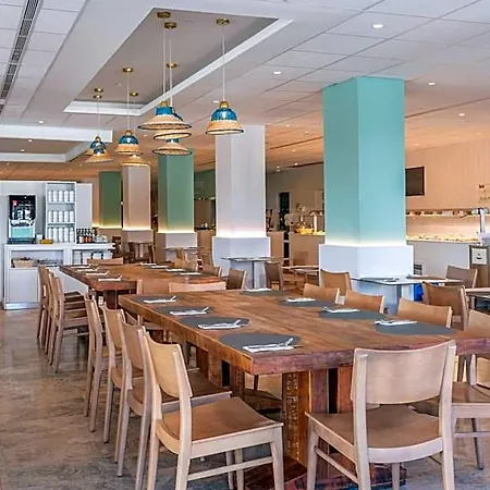 Leonardo Royal Ibiza Santa Eulalia Szálloda 4*